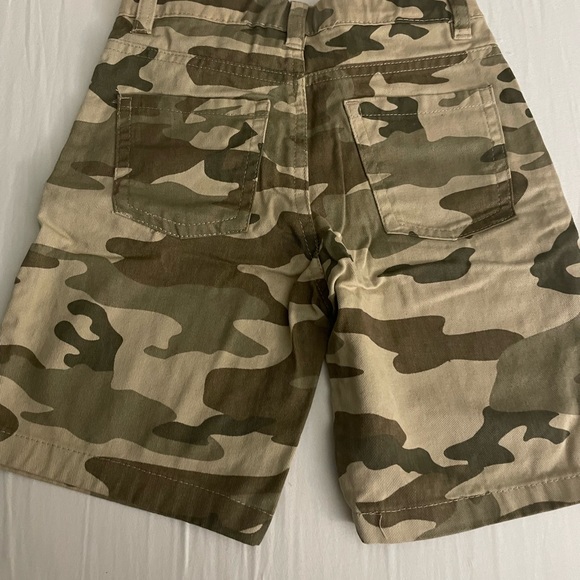 Ecko Unltd. Size 5 Camo Outifit - Picture 6 of 8